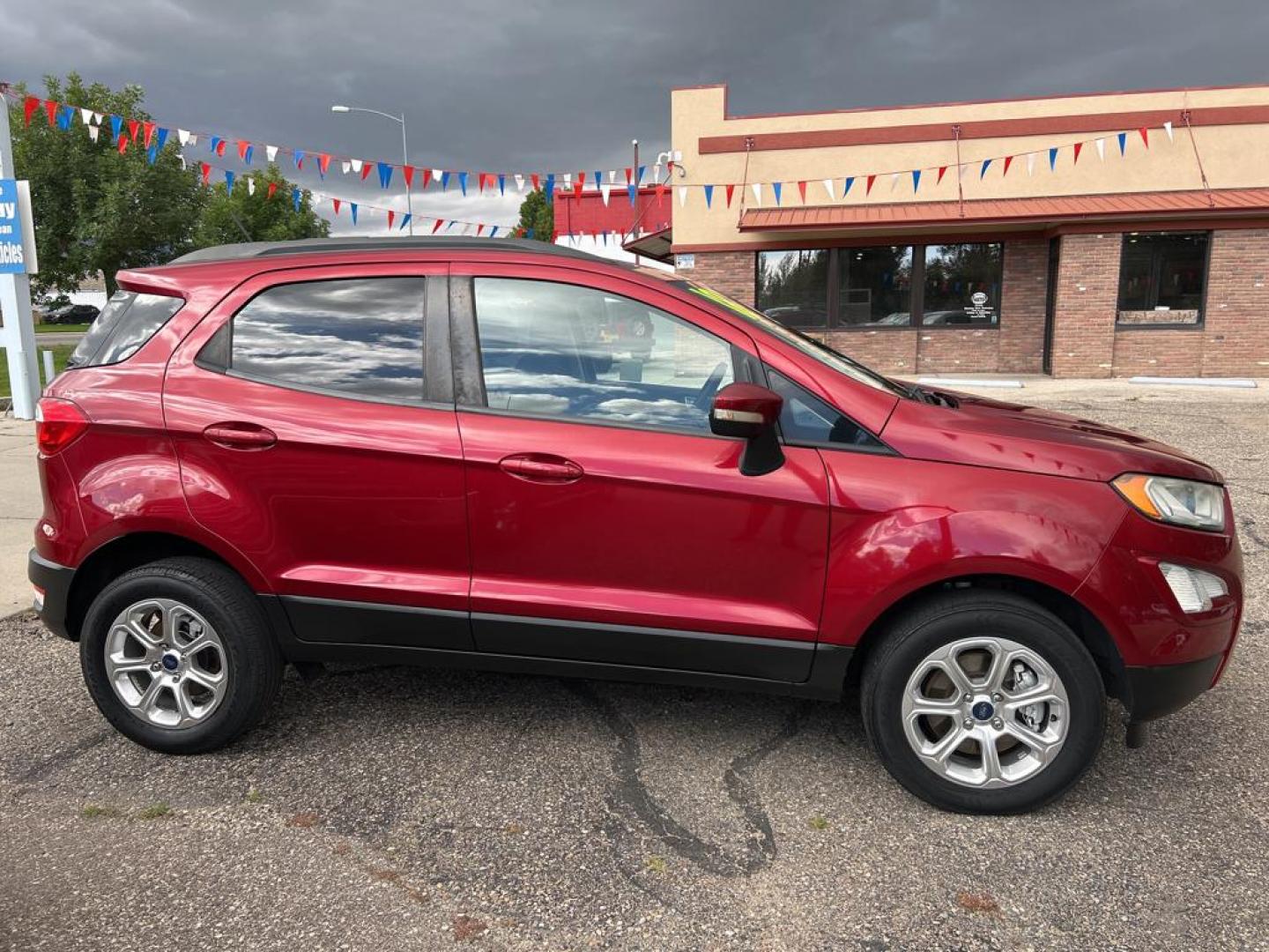 2018 red Ford Ecosport SE (MAJ6P1ULXJC) with an 4 Cyl, 2.0L engine, Automatic transmission, located at 3030 CY Ave, Casper, WY, 82604, (307) 265-3830, 42.827816, -106.357483 - Discover the perfect blend of versatility and efficiency with our 2018 Ford EcoSport SE, now available at our dealership. This compact SUV comes equipped with a reliable 4WD system, ensuring confident handling in various driving conditions. Under the hood, you'll find a responsive 4 Cyl, 2.0L engine - Photo#4