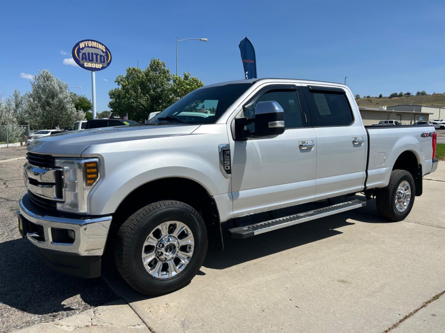 2018 Silver /Gray Ford F-250 SD XLT Crew Cab 4WD (1FT7W2B6XJE) with an 6.2L V8 OHV 16V engine, 6A transmission, located at 3030 CY Ave, Casper, WY, 82604, (307) 265-3830, 42.827816, -106.357483 - Photo#1