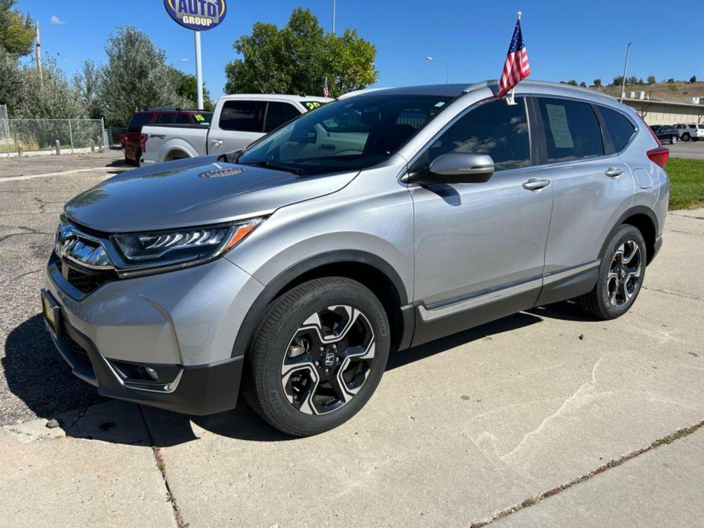 2017 SILVER Honda CR-V Touring (2HKRW2H98HH) with an L4, 1.5L engine, Continuously Variable transmission, located at 3030 CY Ave, Casper, WY, 82604, (307) 265-3830, 42.827816, -106.357483 - Photo#1