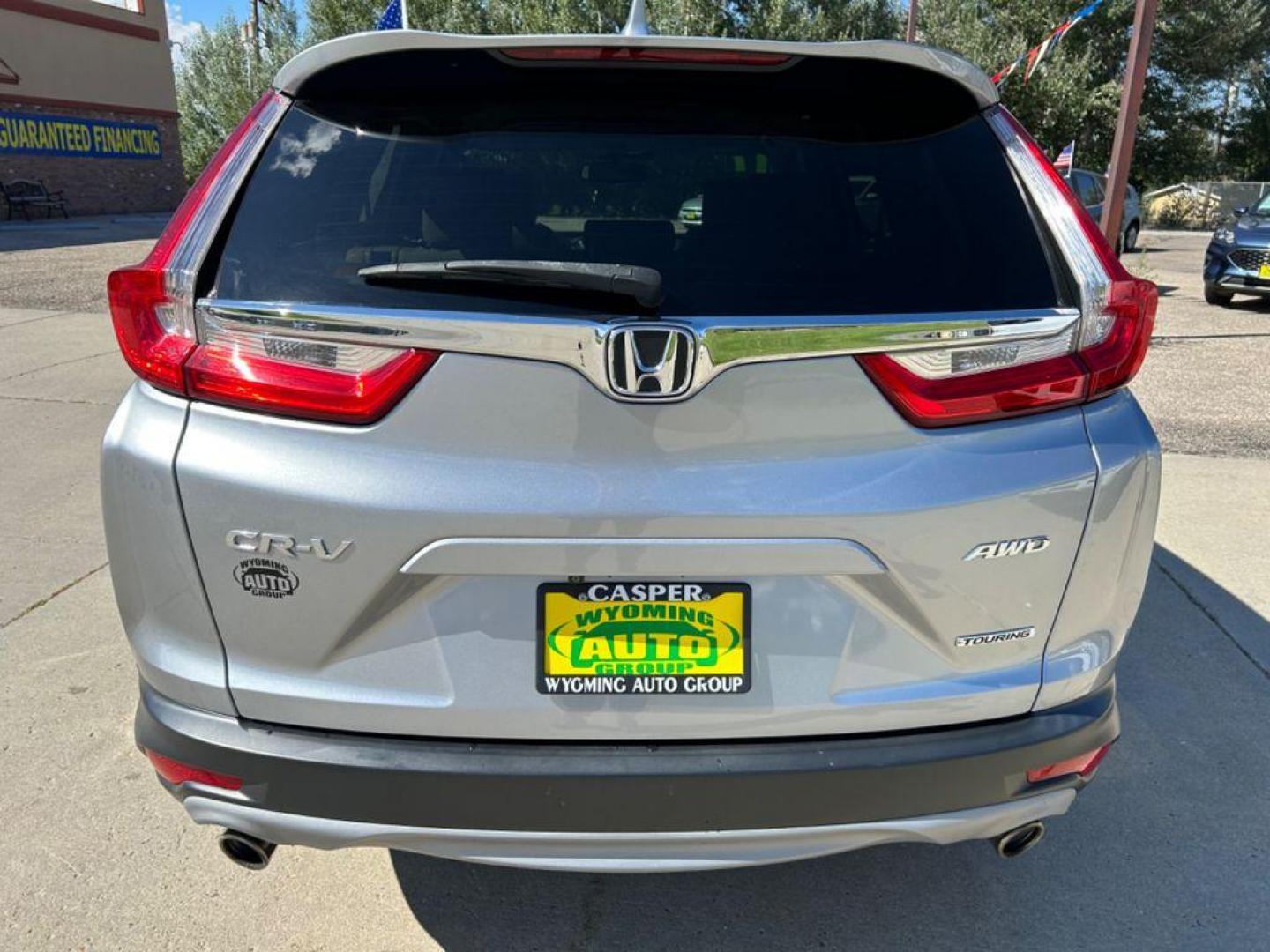 2017 SILVER Honda CR-V Touring (2HKRW2H98HH) with an L4, 1.5L engine, Continuously Variable transmission, located at 3030 CY Ave, Casper, WY, 82604, (307) 265-3830, 42.827816, -106.357483 - Photo#5