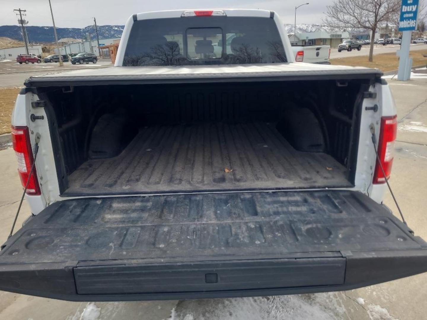 2019 WHITE Ford F-150 XLT FX4 (1FTEW1E47KF) with an V6, 3.5L engine, Automatic transmission, located at 3030 CY Ave, Casper, WY, 82604, (307) 265-3830, 42.827816, -106.357483 - Looking for a reliable, powerful truck that can tackle any job or adventure? Look no further than this stunning pre-owned 2019 Ford F-150 XLT !<br><br>This robust beast is equipped with a V6, 3.5L engine, delivering impressive power and performance for both work and play. Whether you're hauling heav - Photo#4