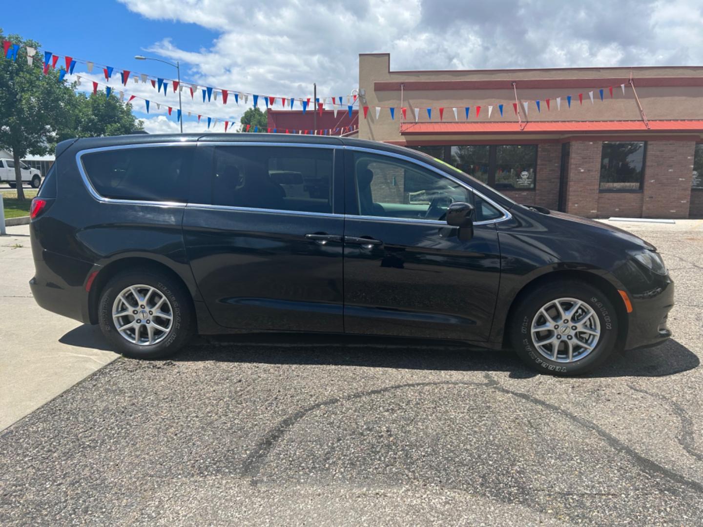 2022 BLACK Chrysler Voyager LX (2C4RC1CG2NR) with an V6, 3.6L engine, Automatic transmission, located at 3030 CY Ave, Casper, WY, 82604, (307) 265-3830, 42.827816, -106.357483 - The Chrysler Voyager LX offers advanced convenience with its Remote Start feature, allowing you to start your vehicle from a distance, perfect for those cold mornings or hot summer days. Stay connected on the go with Hands Free Bluetooth technology, ensuring you can keep your hands on the wheel and - Photo#4