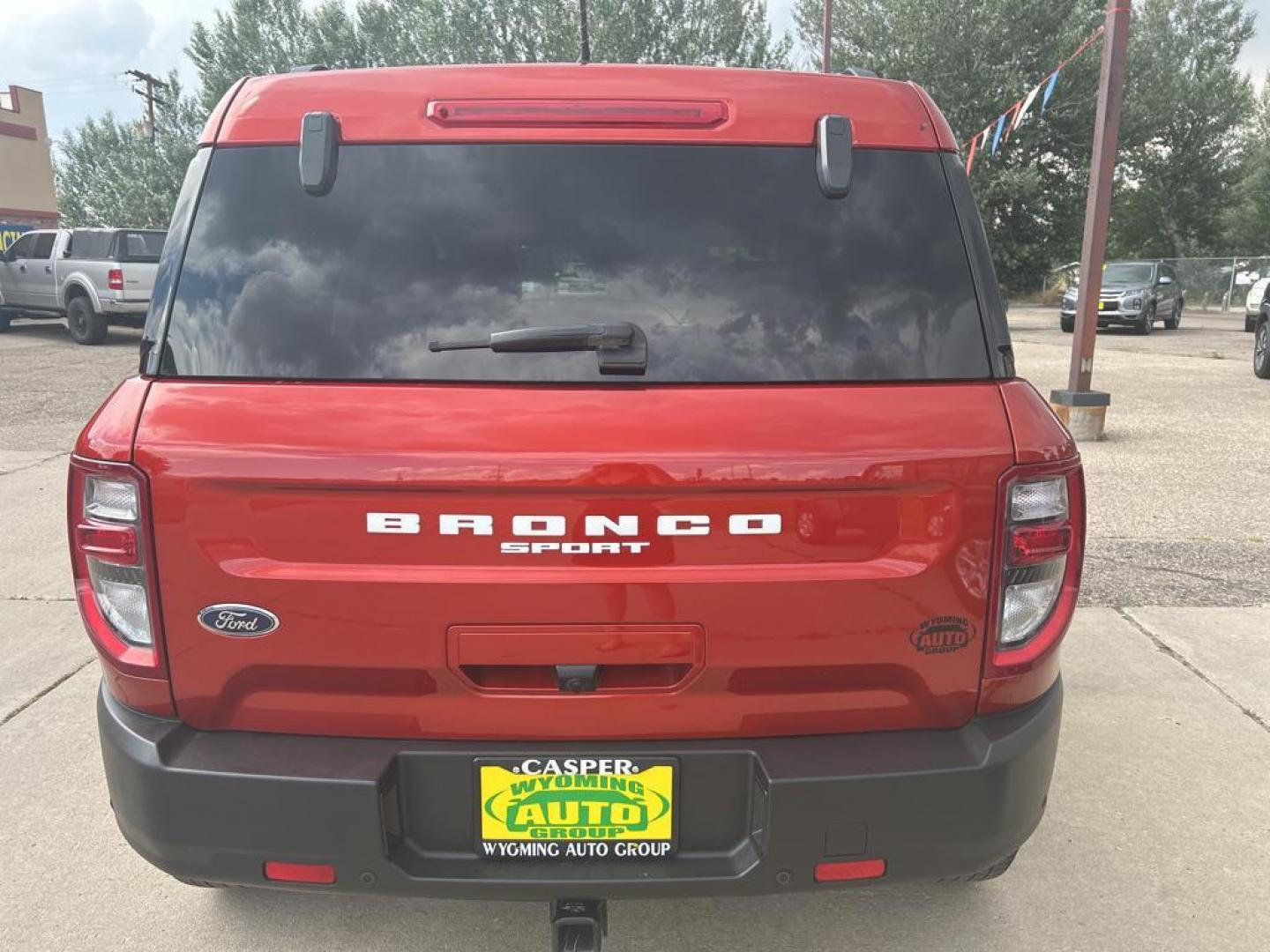 2022 red Ford Bronco Sport Big Bend (3FMCR9B62NR) with an L3, 1.5L engine, Automatic transmission, located at 3030 CY Ave, Casper, WY, 82604, (307) 265-3830, 42.827816, -106.357483 - Introducing the 2022 Ford Bronco Sport Big Bend, a versatile SUV ready to tackle any adventure. With only 23,146 miles on the odometer, this vehicle offers both reliability and performance. Equipped with a robust L3, 1.5L engine and 4WD, it delivers a smooth and powerful driving experience, ensuring - Photo#4