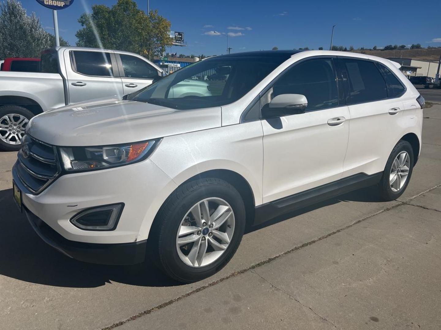 2018 white Ford Edge SEL (2FMPK4J92JB) with an 4 Cyl, 2.0L engine, Automatic transmission, located at 3030 CY Ave, Casper, WY, 82604, (307) 265-3830, 42.827816, -106.357483 - Introducing the dynamic and reliable 2018 Ford Edge SEL with AWD, a perfect blend of sophistication and performance! This remarkable vehicle is designed to elevate your driving experience with its impressive features and sleek design. Under the hood, you'll find a robust 4-cylinder, 2.0L engine that - Photo#1