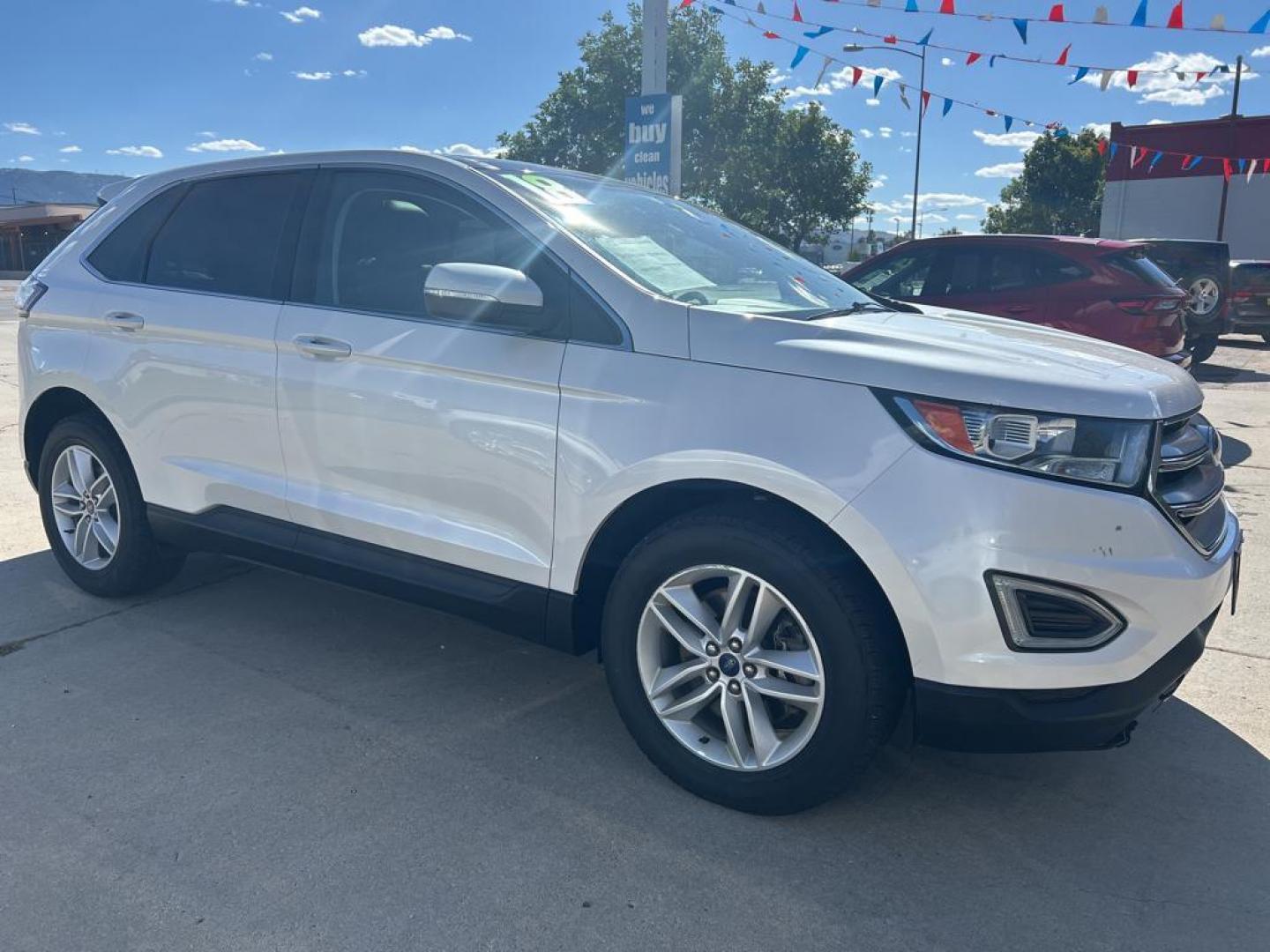 2018 white Ford Edge SEL (2FMPK4J92JB) with an 4 Cyl, 2.0L engine, Automatic transmission, located at 3030 CY Ave, Casper, WY, 82604, (307) 265-3830, 42.827816, -106.357483 - Introducing the dynamic and reliable 2018 Ford Edge SEL with AWD, a perfect blend of sophistication and performance! This remarkable vehicle is designed to elevate your driving experience with its impressive features and sleek design. Under the hood, you'll find a robust 4-cylinder, 2.0L engine that - Photo#2