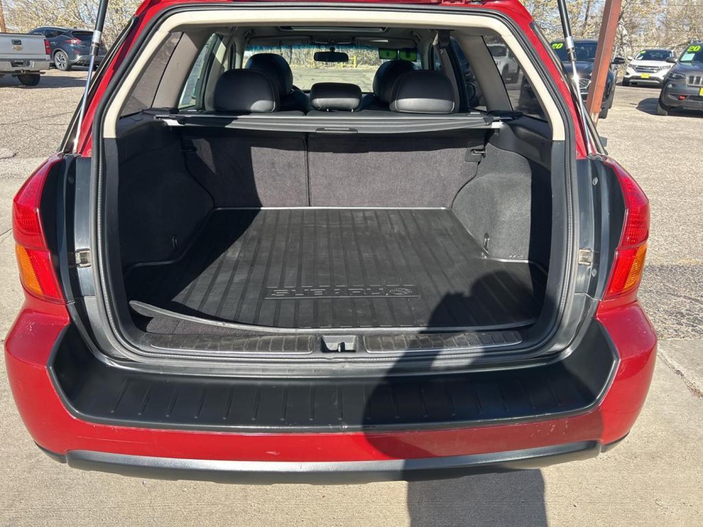 2006 maroon Subaru Outback XT Limited (4S4BP67C866) with an 4 Cyl, 2.5L engine, 5 Speed Manual transmission, located at 3030 CY Ave, Casper, WY, 82604, (307) 265-3830, 42.827816, -106.357483 - Photo#11