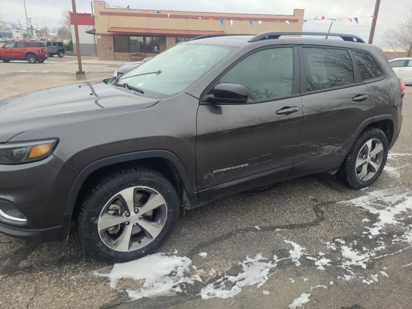 2022 DK GRAY Jeep Cherokee Limited (1C4PJMDX0ND) with an V6, 3.2L engine, Automatic transmission, located at 3030 CY Ave, Casper, WY, 82604, (307) 265-3830, 42.827816, -106.357483 - Photo#0