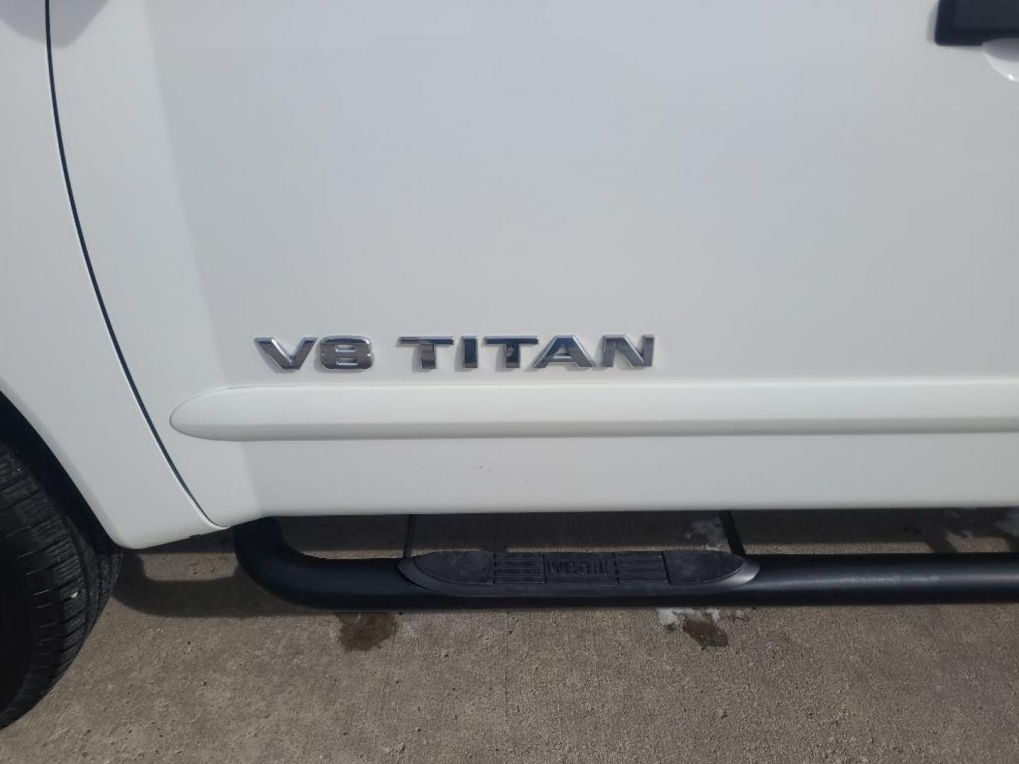 2012 WHITE Nissan Titan SV (1N6AA0EJ6CN) with an V8, 5.6L engine, Automatic transmission, located at 3030 CY Ave, Casper, WY, 82604, (307) 265-3830, 42.827816, -106.357483 - Extra clean , low mileage, local trade in. Looks and runs great! V8 power! 4WD! - Photo#16